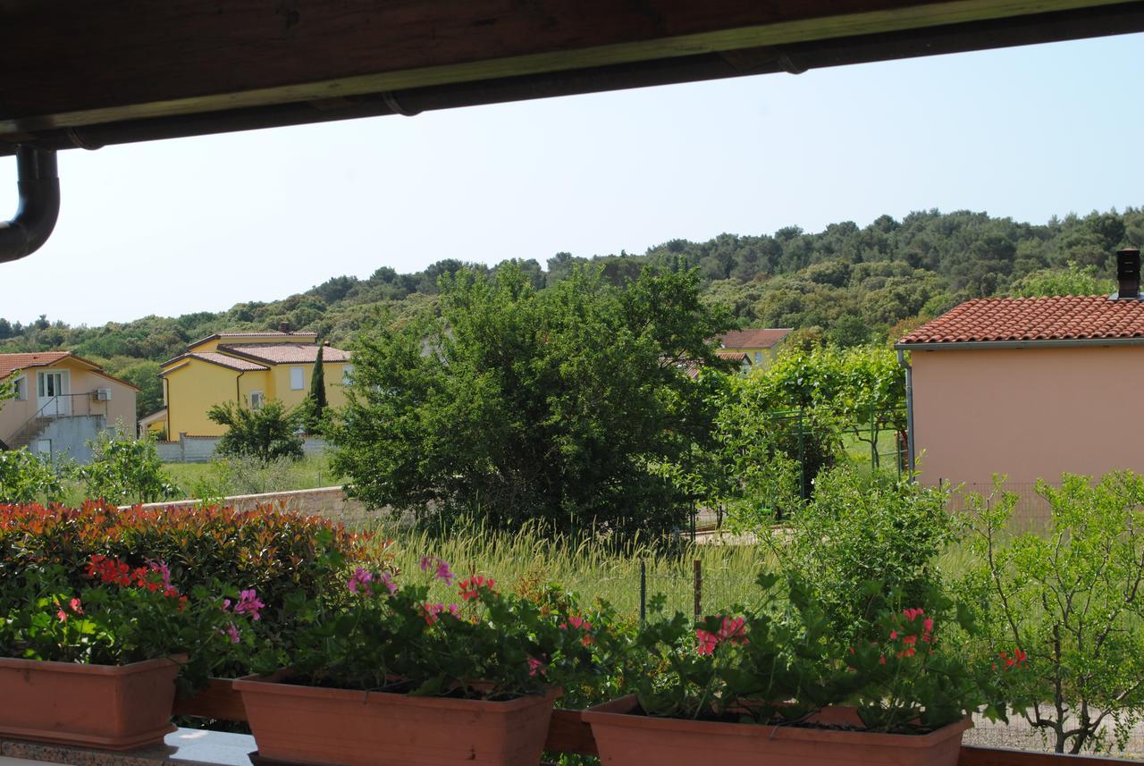 Holiday Home Ana Pola Esterno foto